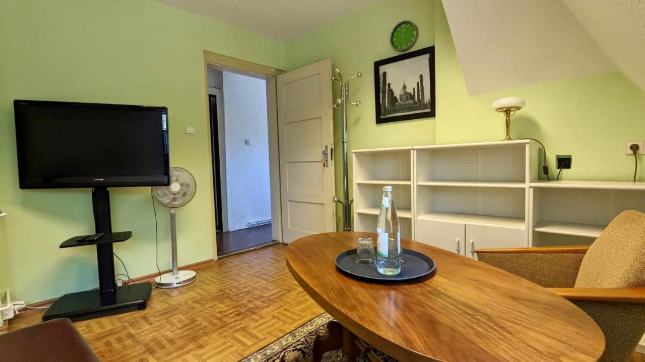 Grosse Ferienwohnung Mit Loggia Und Garten In Cottbus Buitenkant foto