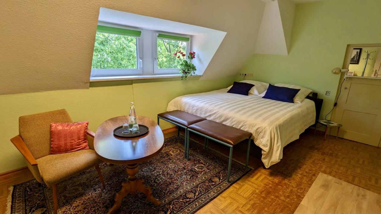 Grosse Ferienwohnung Mit Loggia Und Garten In Cottbus Buitenkant foto